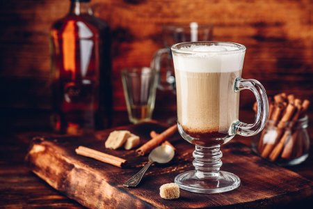 Irish coffee: alla scoperta del cocktail più celebre di Irlanda