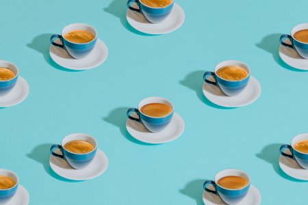 Quanti caffè si possono bere al giorno? Dosi consigliate, benefici e controindicazioni